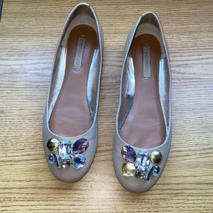 BCBG flat shoes